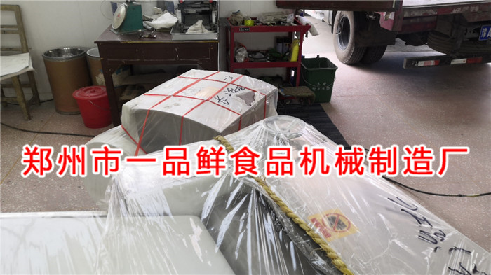山西長(zhǎng)治客戶訂購(gòu)的1型面館用燴面機(jī)發(fā)貨啦(圖4) 山西長(zhǎng)治客戶訂購(gòu)的1型面館用燴面機(jī)發(fā)貨啦(圖4)