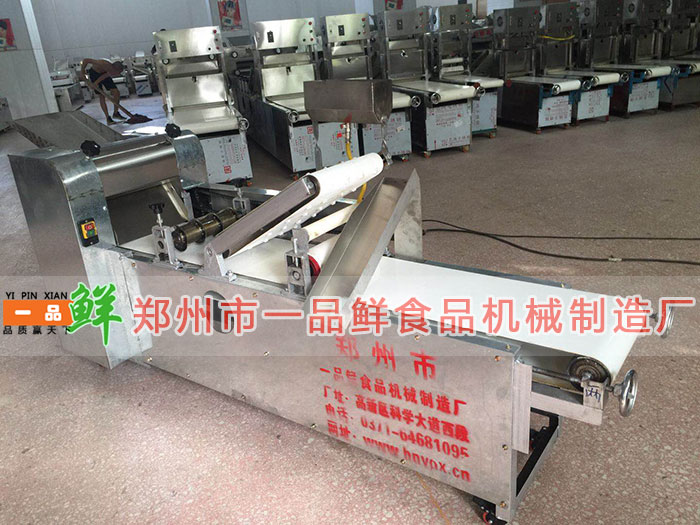 倉(cāng)庫(kù)中的燴面機(jī)HMj-1型升級(jí)版 倉(cāng)庫(kù)中的燴面機(jī)HMj-1型升級(jí)版