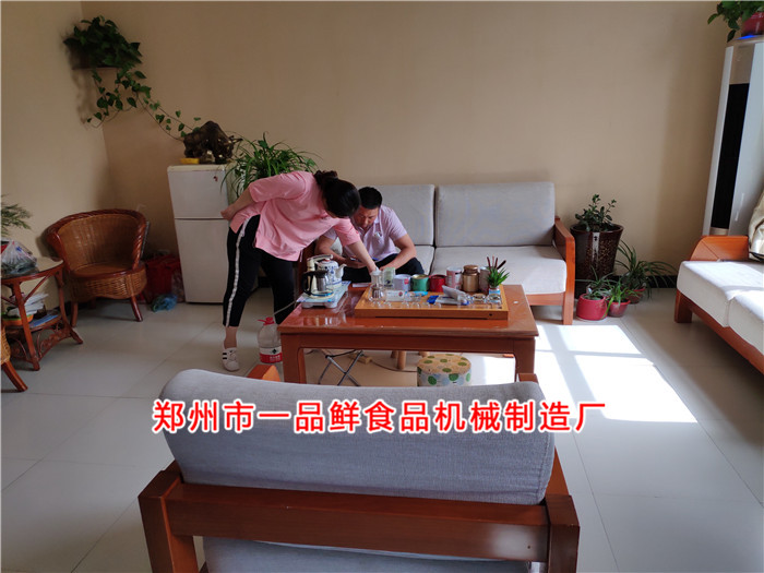 客戶訂購(gòu)全套燴面機(jī) 客戶訂購(gòu)全套燴面機(jī)