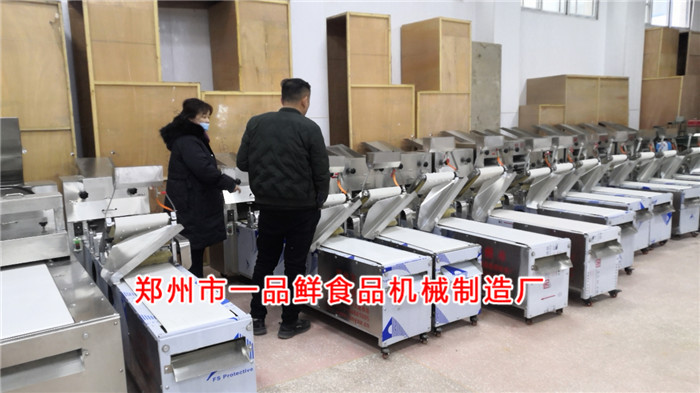 商丘客戶考察燴面機 商丘客戶考察燴面機