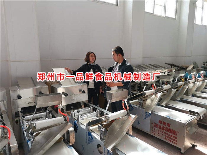 渭南客戶考察多功能成型機(jī) 渭南客戶考察多功能成型機(jī)